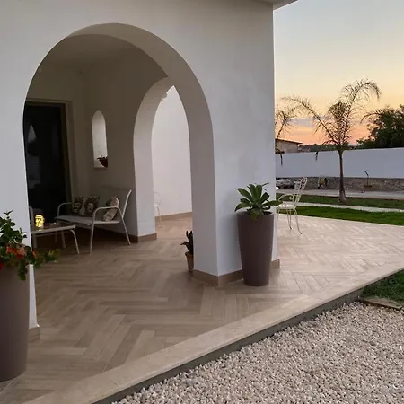 Lägenhet Per Vacanze Isola *